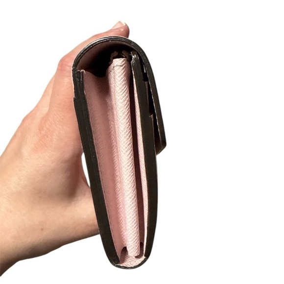 Louis Vuitton Elegant Pink Women's Clutch long wallet. No call outs - Picture 8 of 8